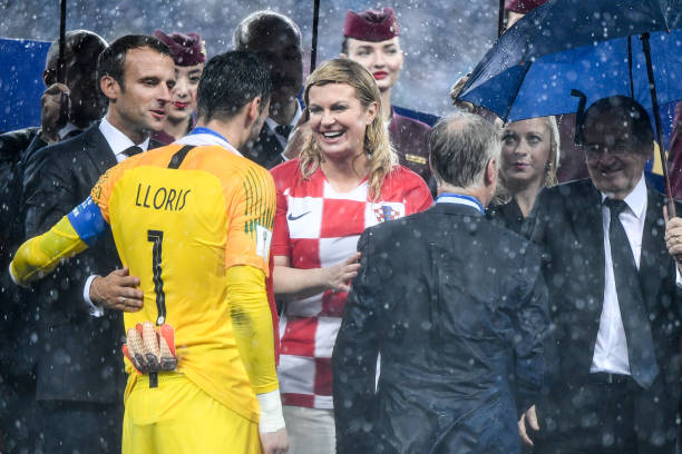 率先打破僵 率先打破僵